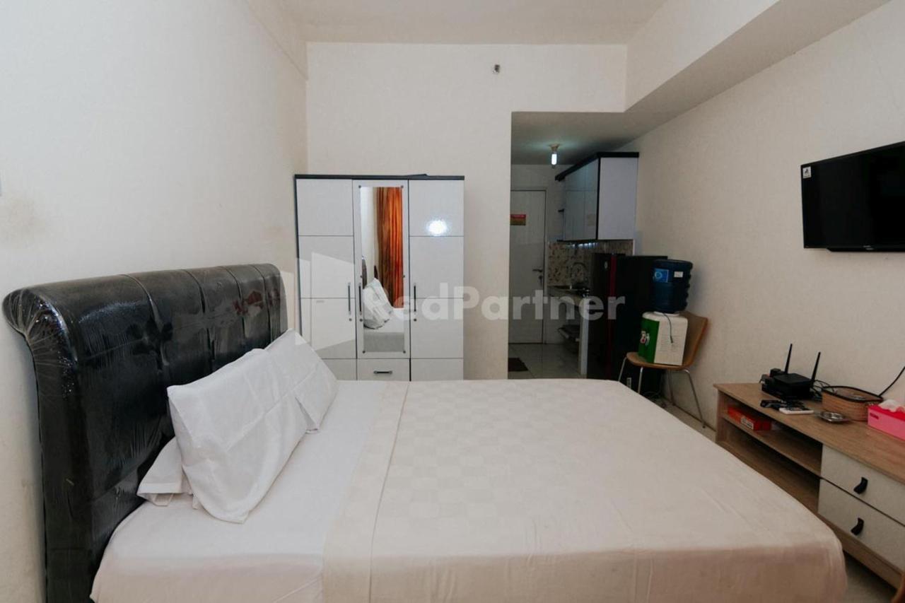 Redliving Apartemen Skylounge Tamansari - Vanez Room Tangerang Exterior foto