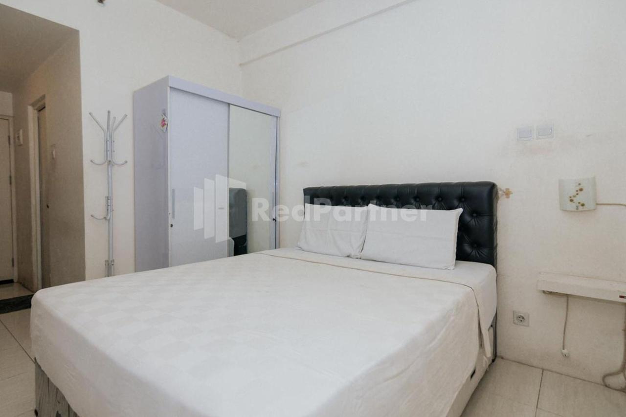 Redliving Apartemen Skylounge Tamansari - Vanez Room Tangerang Exterior foto